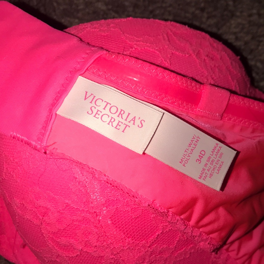 34 D Victoria’s Secret